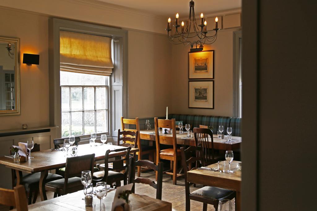 Отель The King'S Head Винчестер Экстерьер фото